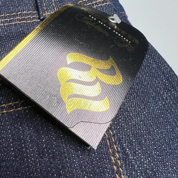 Rocawear Men’s Denim Shorts Size 38 Raw Blue Red Paint Graphic NWT $88 Hip Hop - Picture 9 of 12